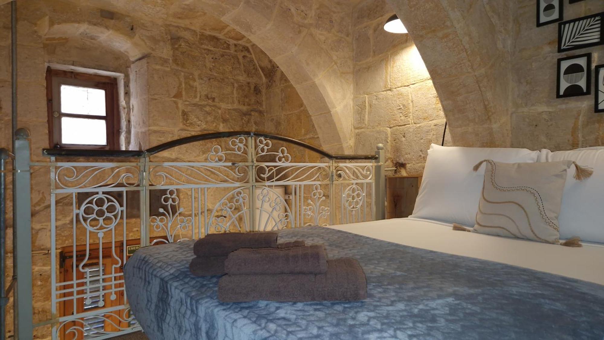 12 -16 , Pacifiku Scicluna Birgu Bagian luar foto