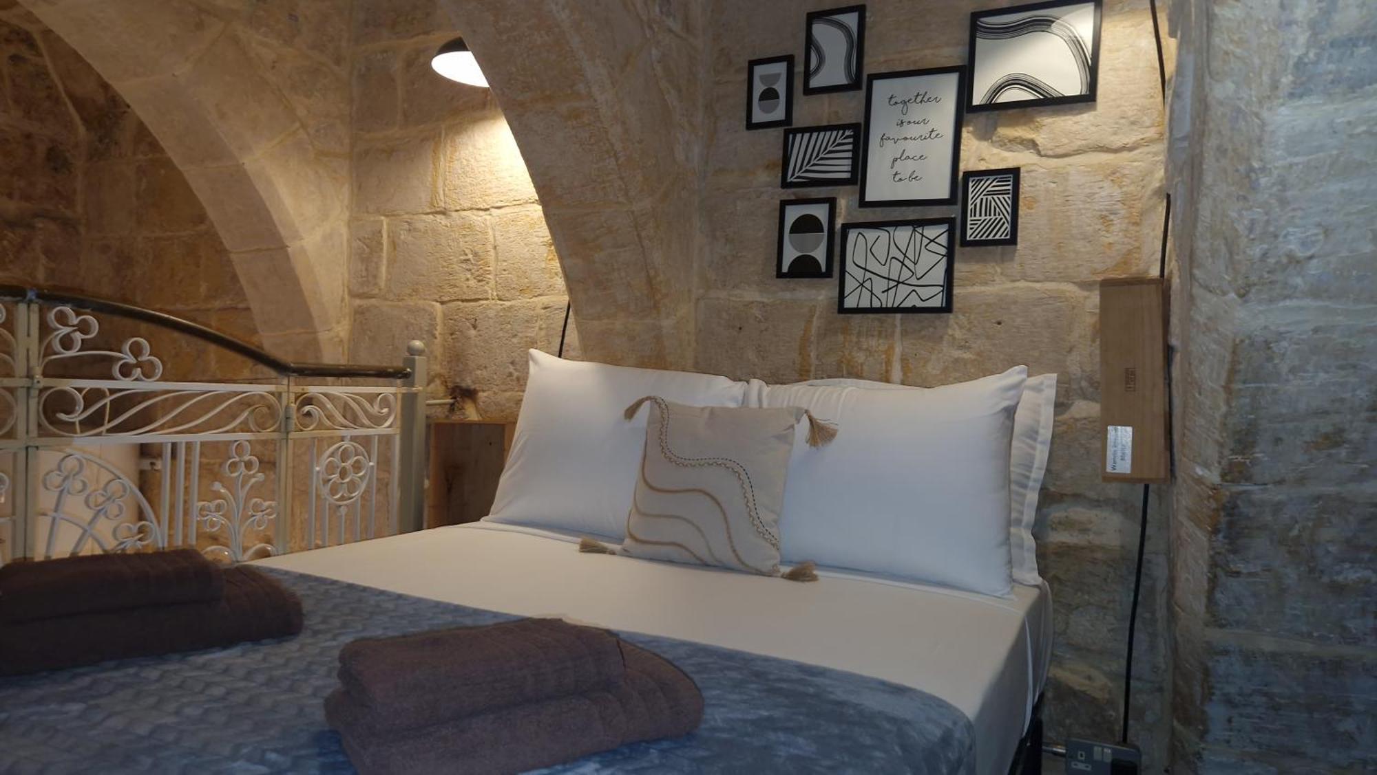 12 -16 , Pacifiku Scicluna Birgu Bagian luar foto